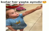 Küçük Kızın Alışverişteki Tatlı Halleri