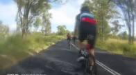 Bisiklet Süren Adamı Yerle Bir Eden Kanguru