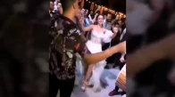 Gizem Karacanın Düğünündeki Bu Dansı Çok Eleştirildi