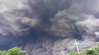 Guetemala'daki Fuego Yanardağı'nın Patlamasıyla Oluşan Kül Bulutlarından Kaçan İnsanların Korku Dolu Anları