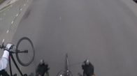 Bisiklet Sürücüsünü Sıkıştıran Araba