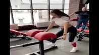 Spor Yapan Hatuna Kitlenen Amca - İzlesene.com